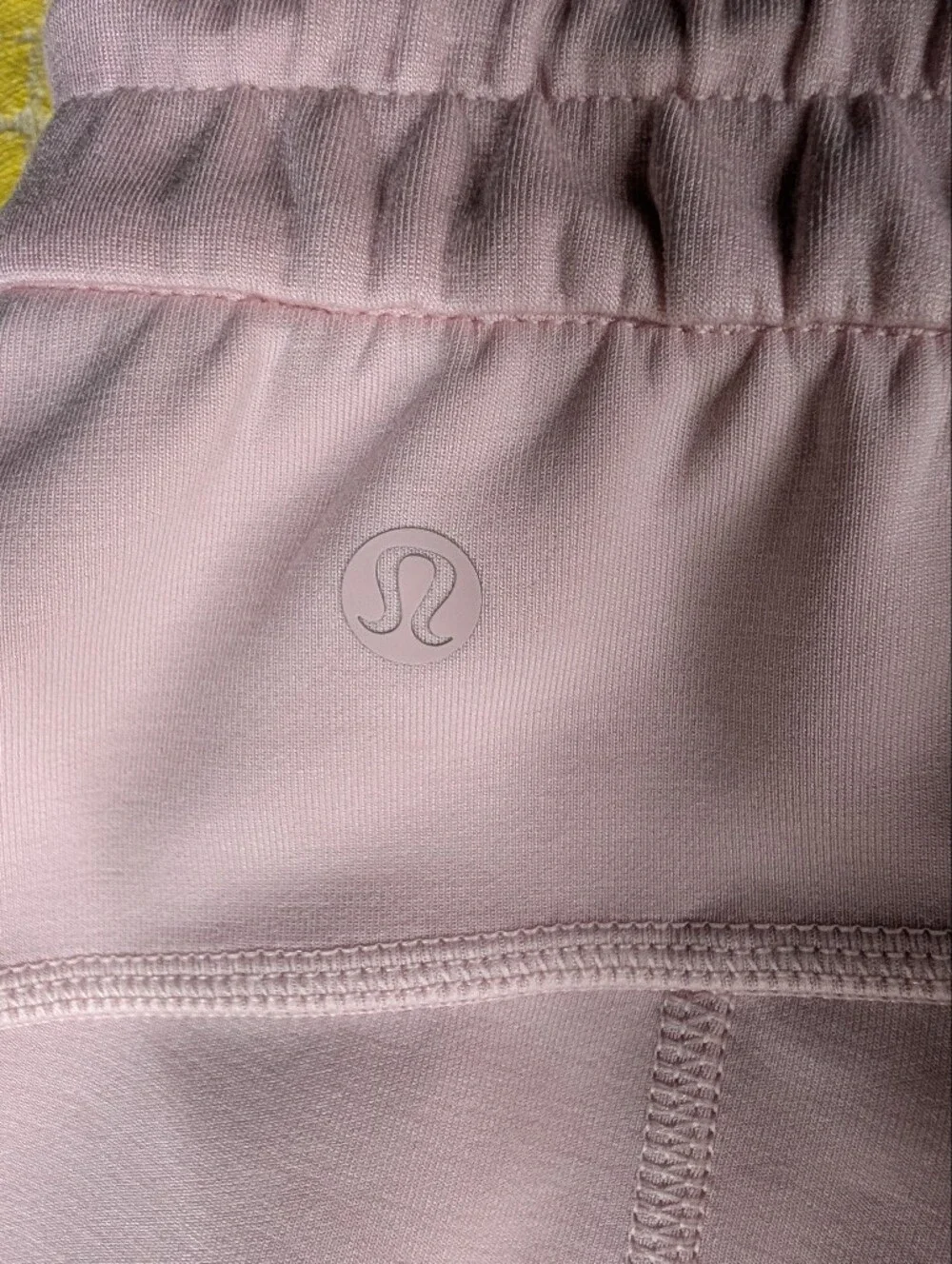 Lululemon🍓SoftStreme Shorts